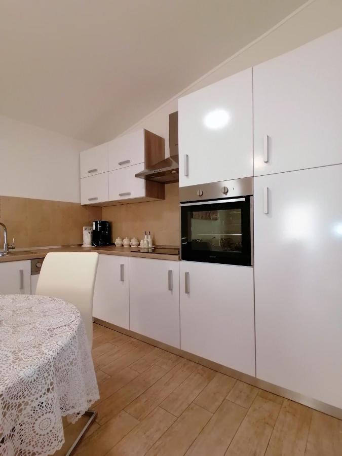 Apartmani B&S Barbat na Rabu Eksteriør bilde